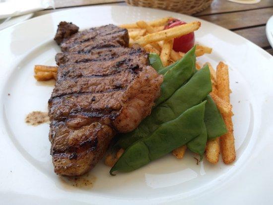 T.Y. Harbor River Lounge